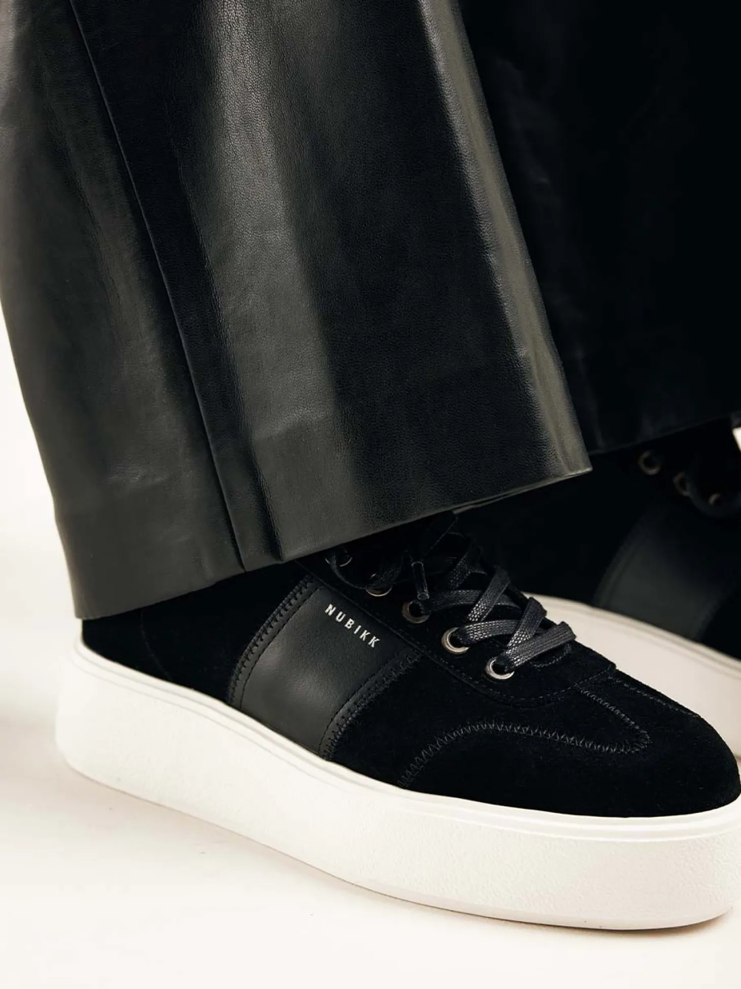 Elise Wing Zwarte Sneakers Voor Dames